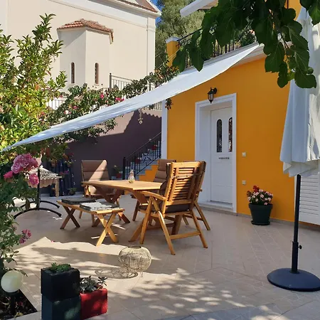 The Yellow House I 2br Retreat Near Myrtos Апартаменты Andipata