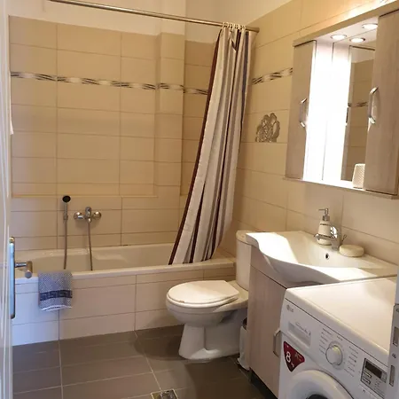 Theyellow House Fully Equipped 2br Andipata