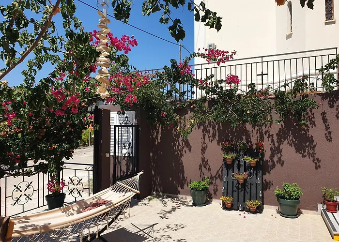 The Yellow House I 2br Retreat Near Myrtos Appartamento Andipáta